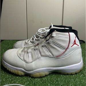 Size 11M- Jordan 11 Retro 'Platinum Tint'